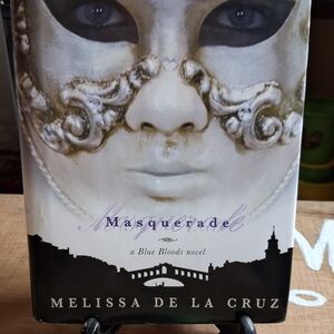 Masquerade by Melissa de la Cruz - Black and White Novel